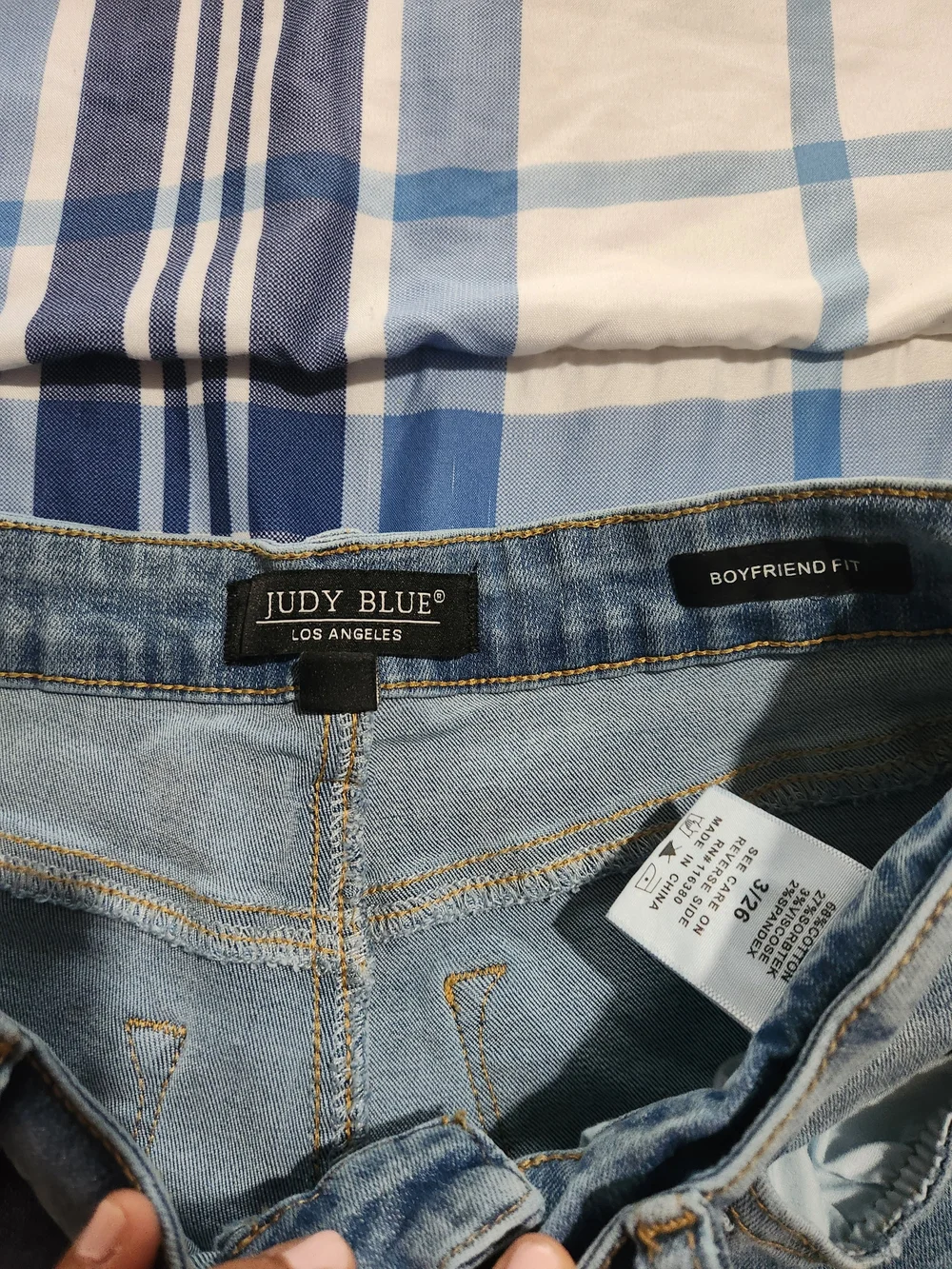 Judy Blue Boyfriend Fit Light Wash High-Rise Jeans